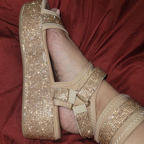 AZALEA WANG MADE FOR WALKIN FLATFORM SANDAL IN NUDE - Picture 9 of 13